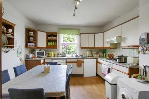 12 Ramsden Road, London, N11 3JE