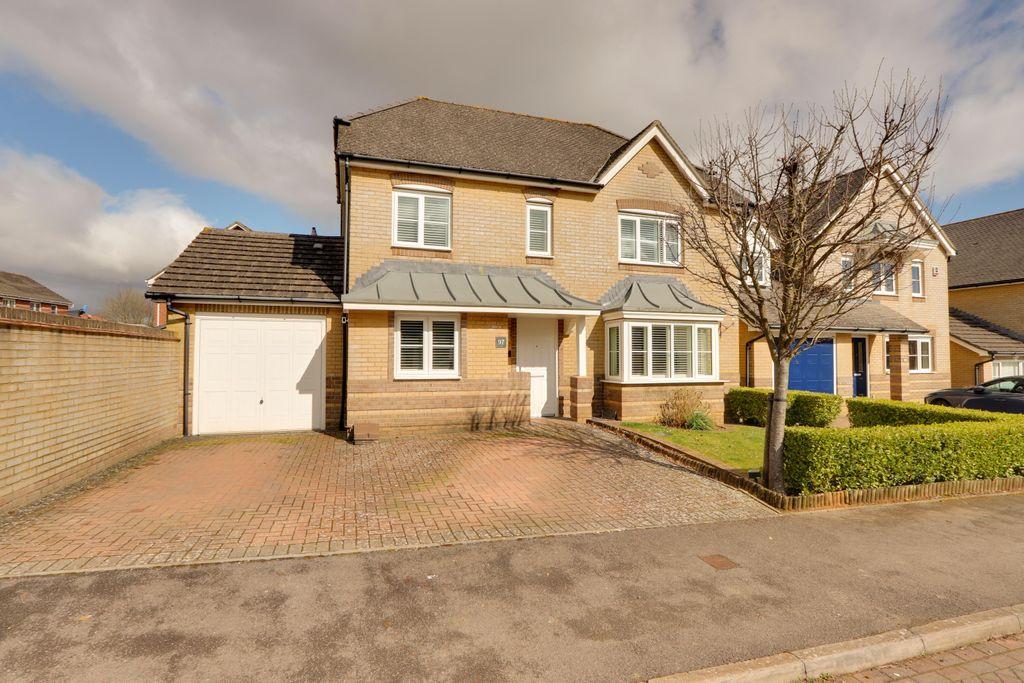 Dorset Crescent, Basingstoke RG22 5DU 4 bed detached house £500,000