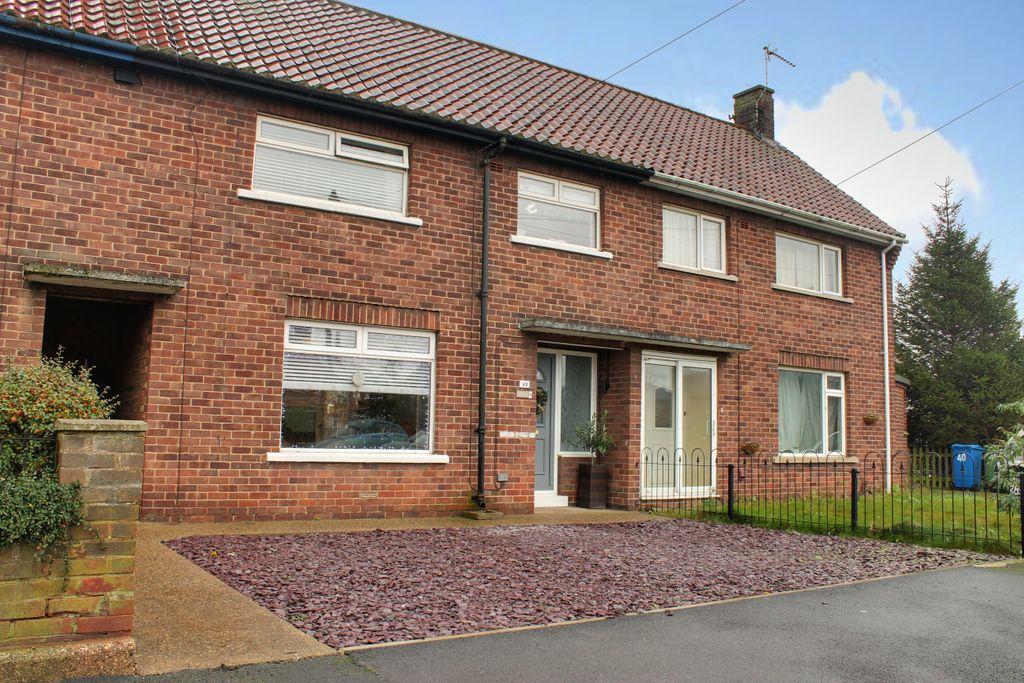 Coltman Avenue, Beverley HU17 0EY 2 bed terraced house £150,000