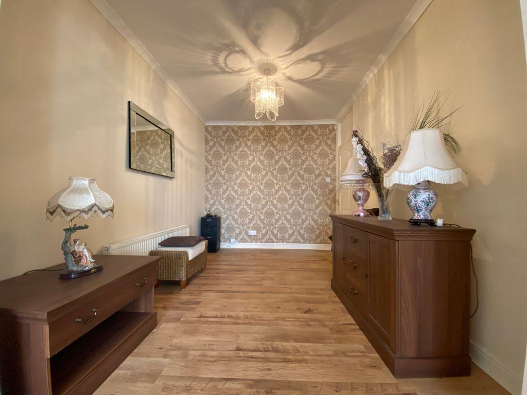 Through Lounge
