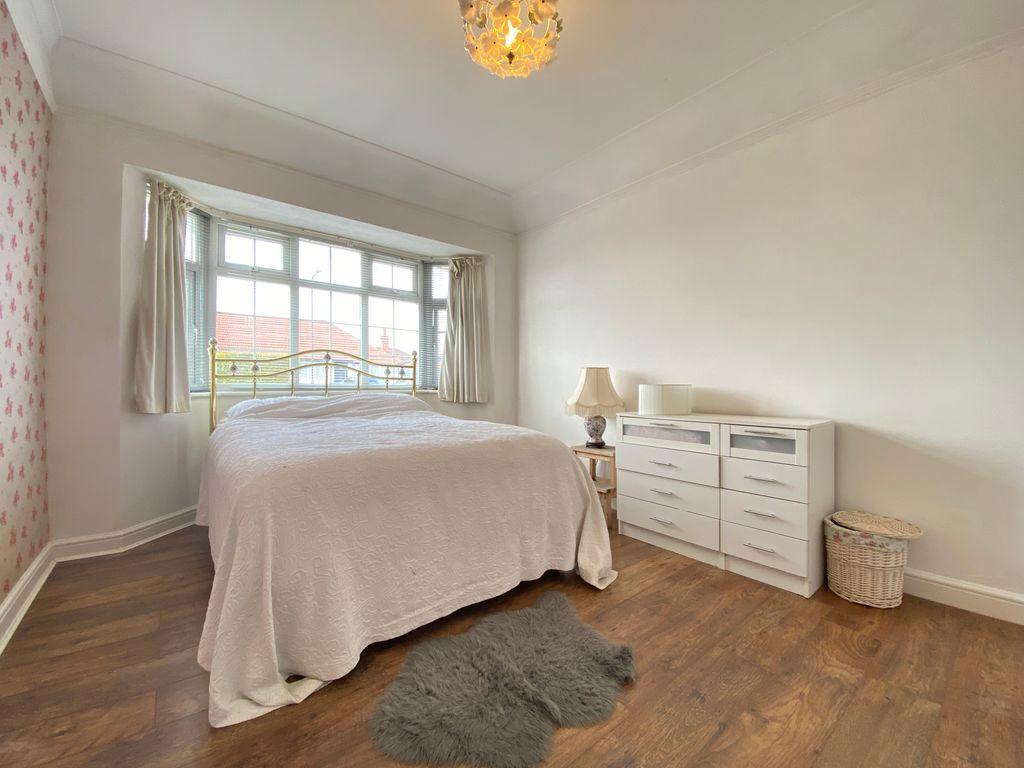 Bedroom 1 (Double)