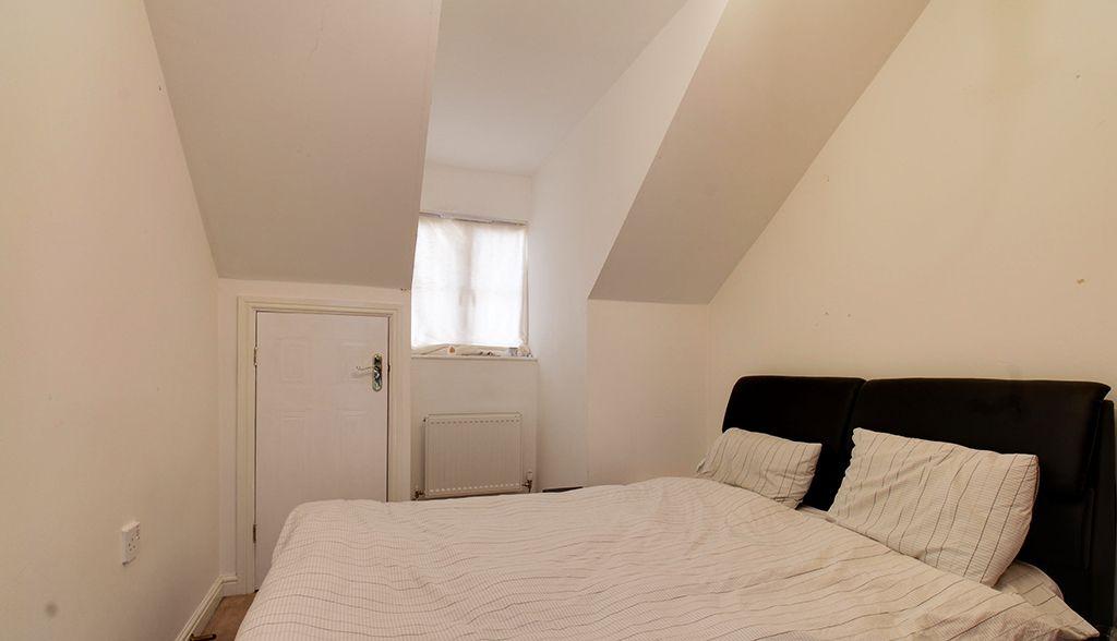Bedroom 4 (Double)