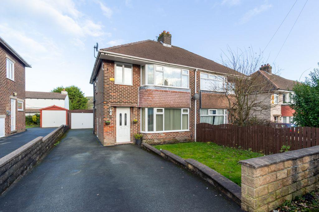 Nursery Avenue, Halifax Hx3 5sz 3 Bed Semi-detached House - £150,000