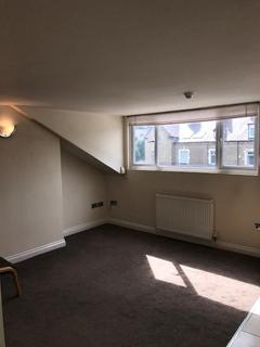1 bedroom flat to rent - 207 Bingley Road, BD18