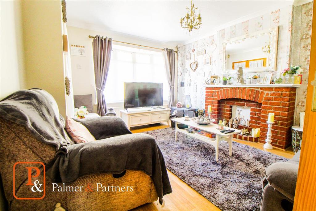 Twining Road, Westlands, Colchester, CO3 3 bed end of terrace house £