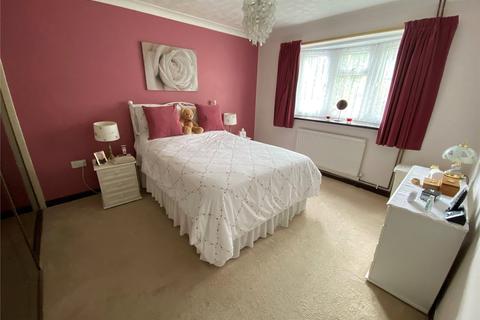 22 Burnham Road, Hullbridge, Hockley, SS5 6BQ