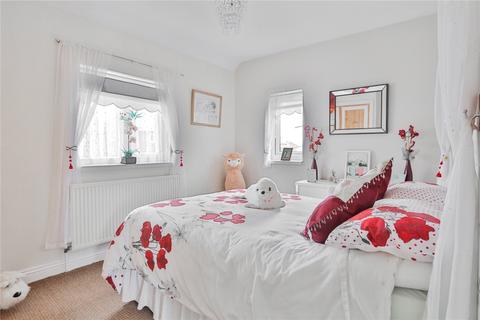 7 Kirkfield Road, Withernsea, HU19 2LA