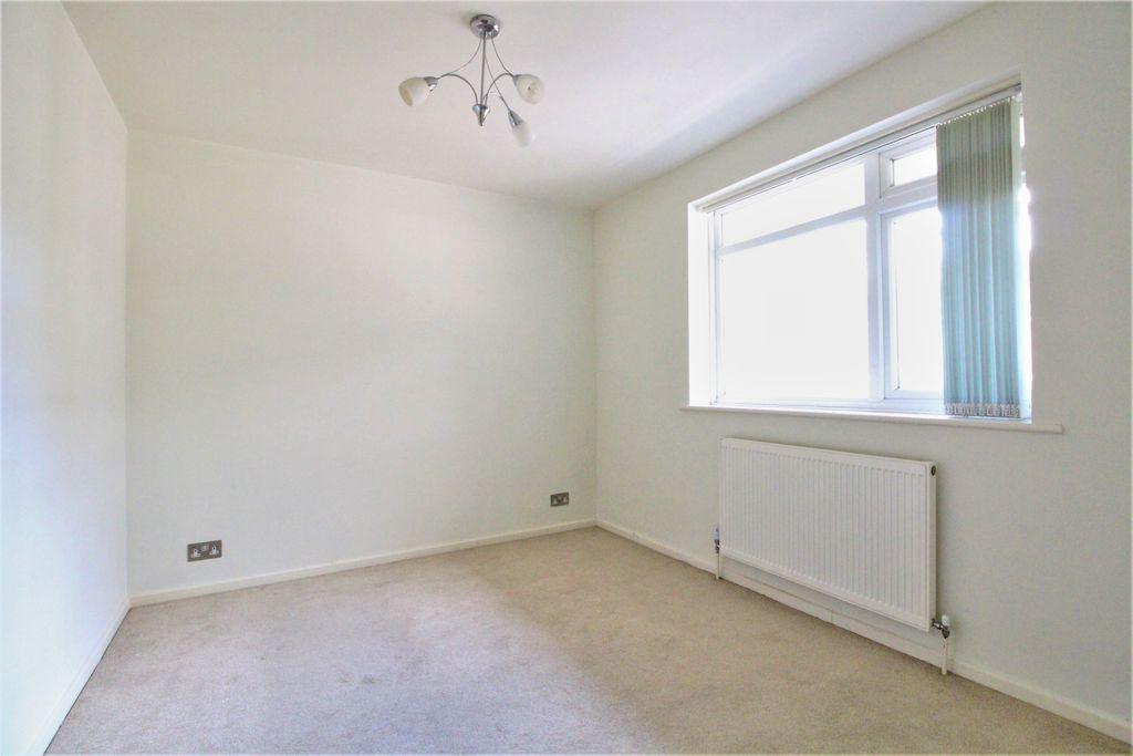 Bedroom 2 (Double)