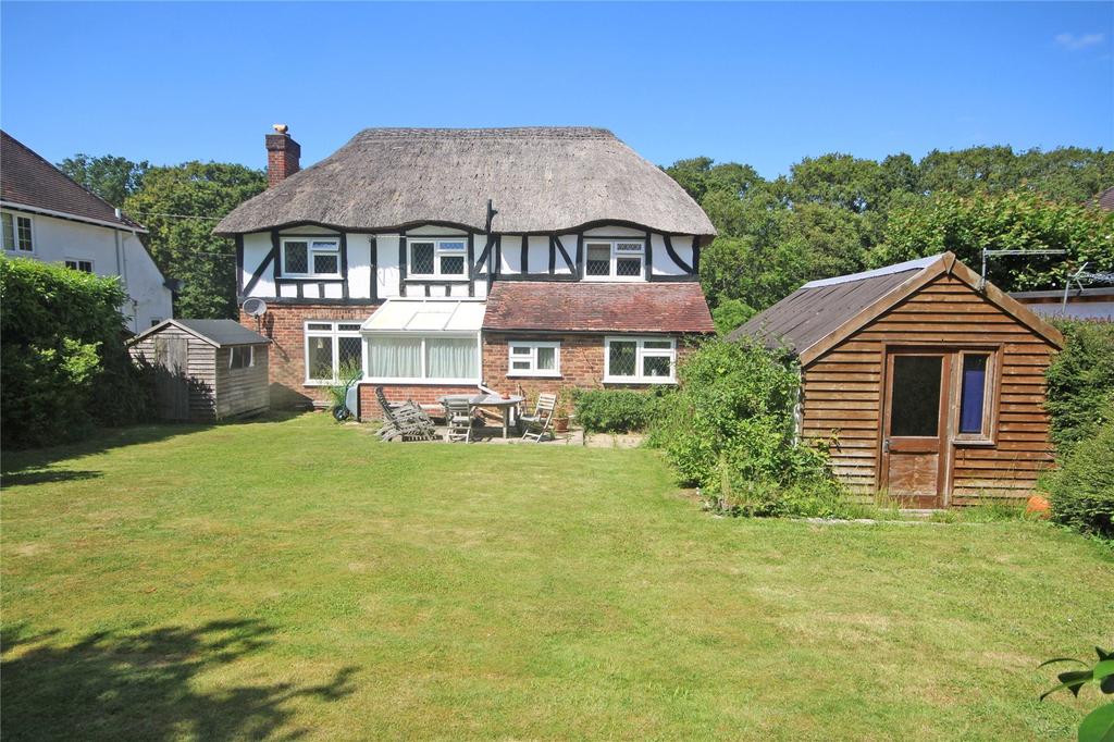 Brook Avenue, New Milton, BH25 3 bed detached house £699,950