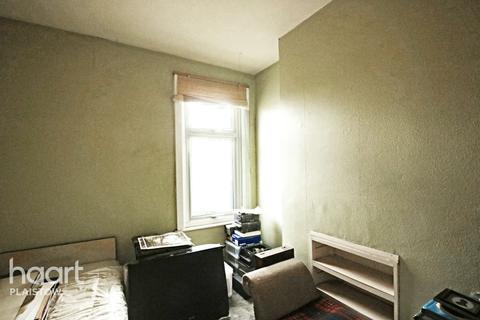 41 Selwyn Road, London, E13 0PY