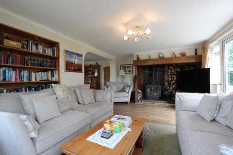 Fleet House Fleet Road, St Margarets At Cliffe, Dover, CT15 6HA
