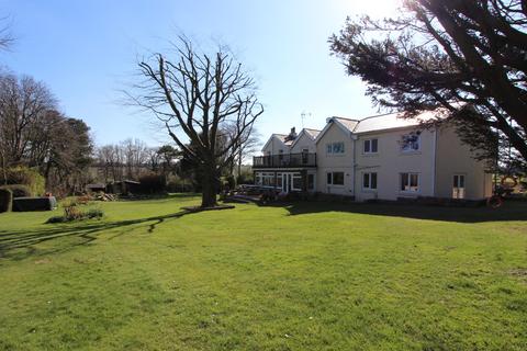 Fleet House Fleet Road, St Margarets At Cliffe, Dover, CT15 6HA