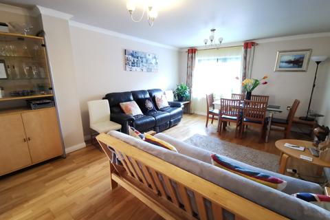 4 bedroom maisonette to rent, Lower London Road, Edinburgh, EH7