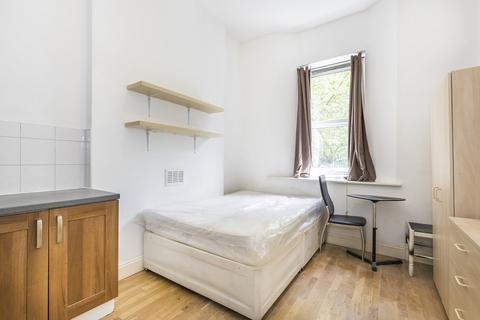 Studio to rent, Fitzjohns Ave, Hampstead, London, London  NW3