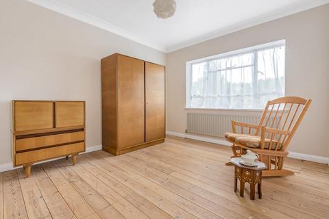 31 Walden Road, Chislehurst, BR7 5DJ