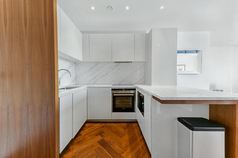 1 bedroom flat to rent, Ambassador Building, Embassy Gardens, London, SW11