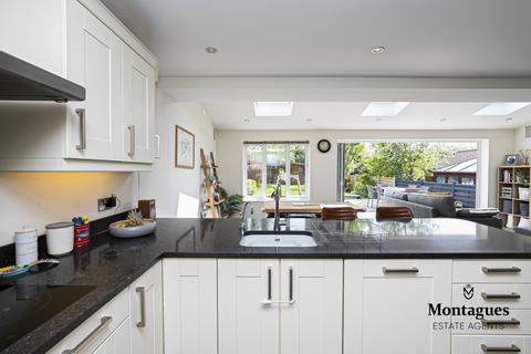 81 Bower Hill, Epping, CM16 7AW