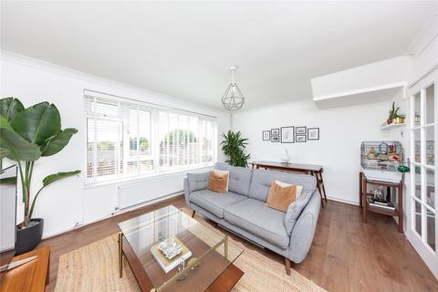 21 Victor Approach, Hornchurch, RM12 4XE