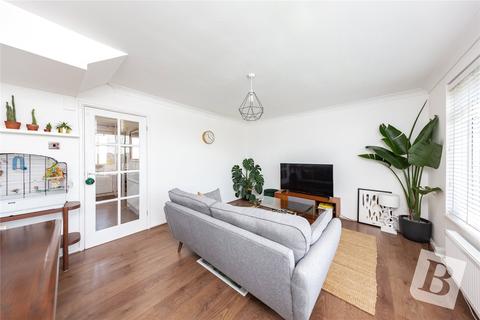 21 Victor Approach, Hornchurch, RM12 4XE
