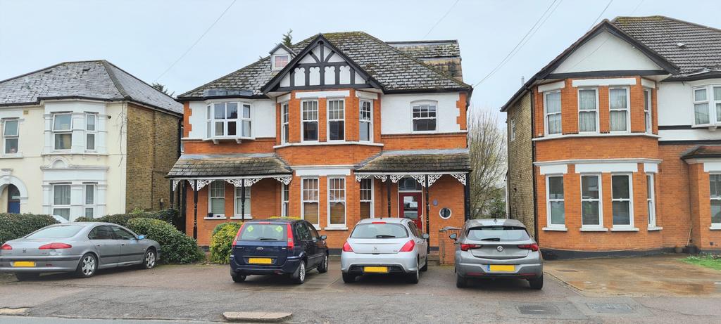 2 bedroom first floor flat
