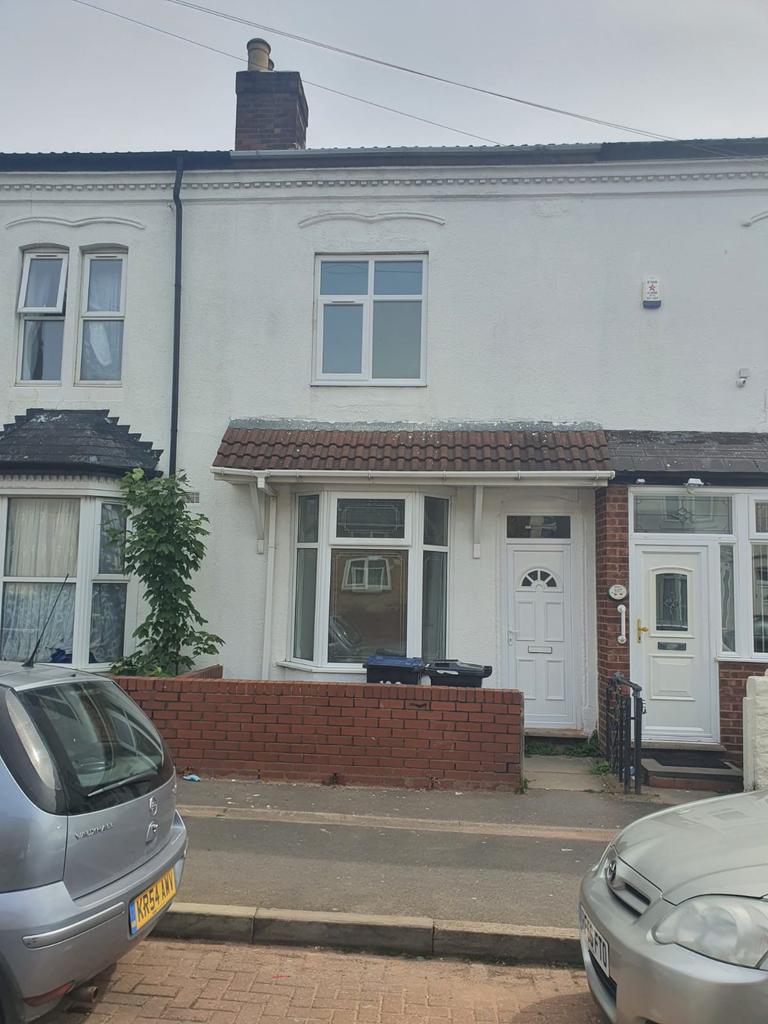 Whitehall Road, Small Heath, Birmingham B9 5 bed terraced house for