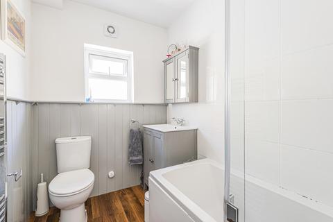 43 Weston Road, Thames Ditton, KT7 0HN