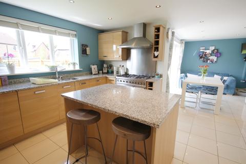 3 Balmoral Close, Cuddington, Northwich, CW8 2DQ