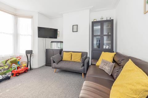 34 Cruikshank Road, London, E15 1SR