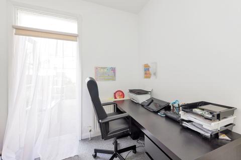 34 Cruikshank Road, London, E15 1SR