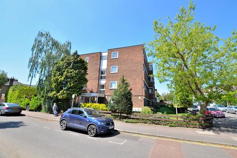 2 bedroom apartment to rent, Woburn Court, Bedford Road, South Woodford, E18
