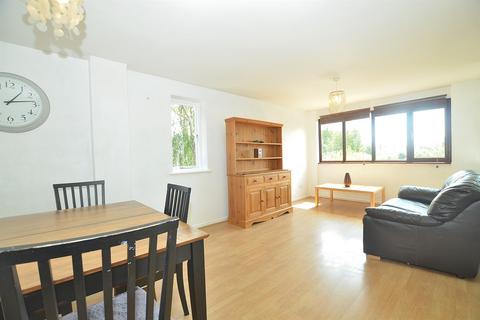 2 bedroom apartment to rent, Woburn Court, Bedford Road, South Woodford, E18