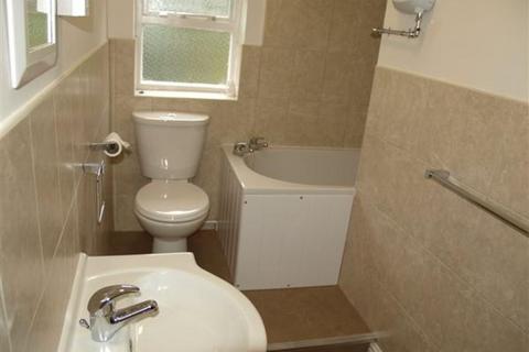 2 bedroom terraced house to rent, Tivy Dale, Cawthorne