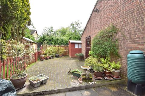 45 Coopers Way, Barham, Ipswich, IP6 0TF