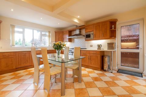 7 Beaminster Road, Solihull, B91 1NA