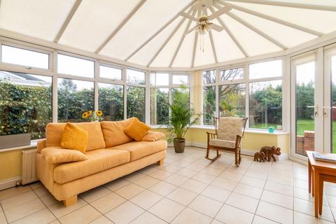 7 Beaminster Road, Solihull, B91 1NA