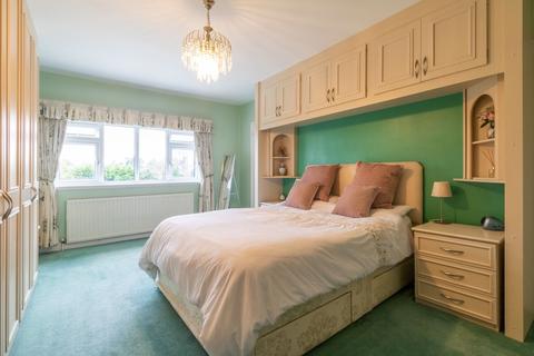 7 Beaminster Road, Solihull, B91 1NA
