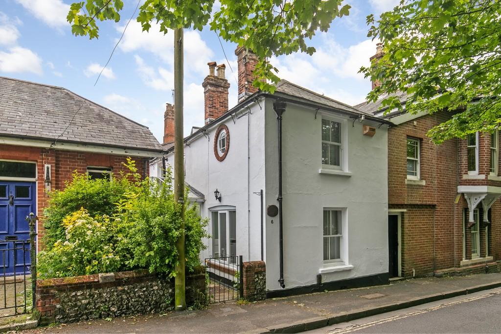 Quarry Road, Winchester, SO23 2 bed cottage £400,000