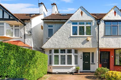 39 Woodcote Road, London, E11 2QB