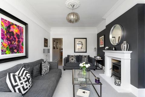 39 Woodcote Road, London, E11 2QB