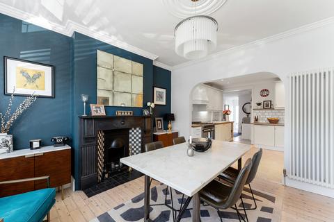 39 Woodcote Road, London, E11 2QB
