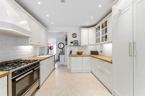 39 Woodcote Road, London, E11 2QB