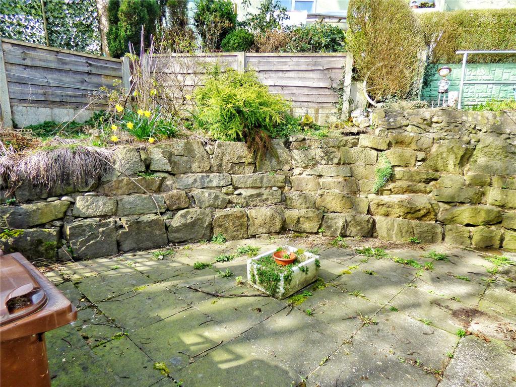 Rear Patio Garden: