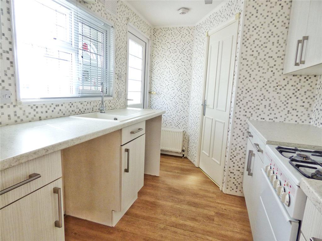 Kitchen: