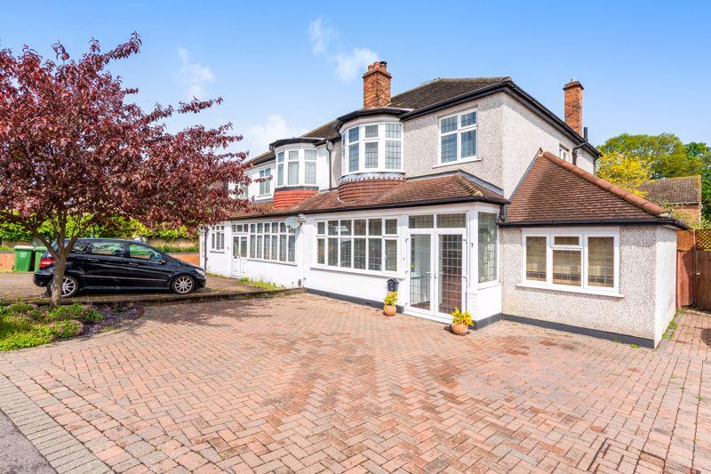 Faraday Avenue, Sidcup, DA14 4JB 3 bed semidetached house £550,000