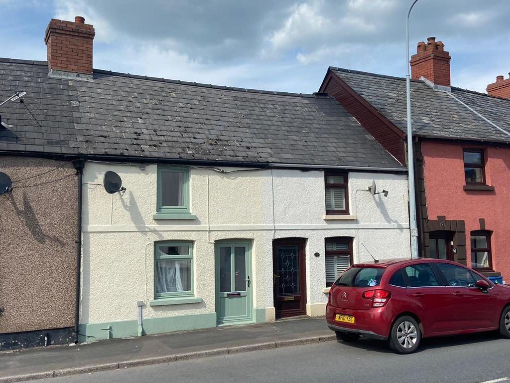 Newgate Street, Brecon, LD3 2 bed terraced house £600 pcm (£138 pw)