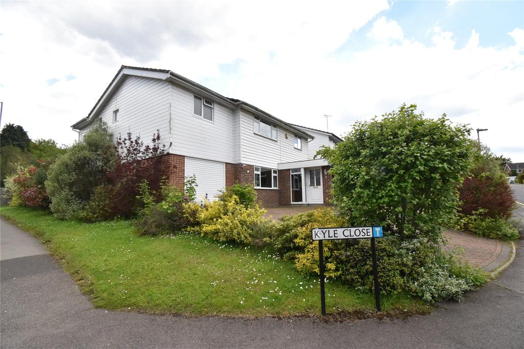 Kyle Close, Bracknell, Berkshire, RG12 5 bed detached house £700,000