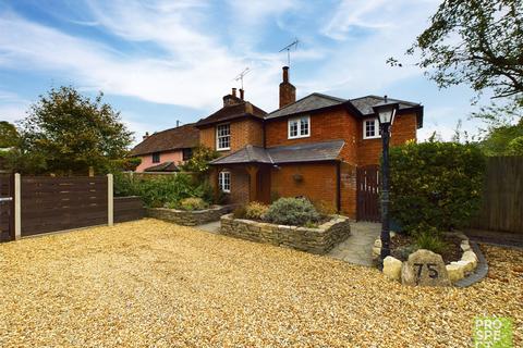 3 bedroom end of terrace house for sale, London Road, Blackwater, Camberley, Hampshire, GU17