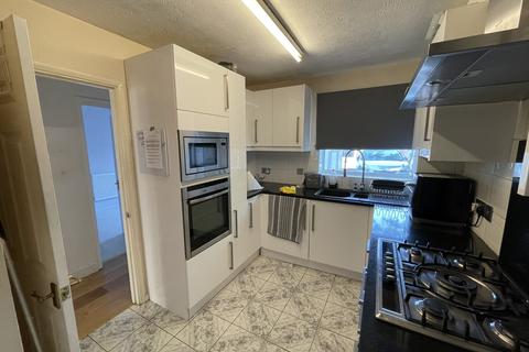 85 The Glade, Croydon, CR0 7QN