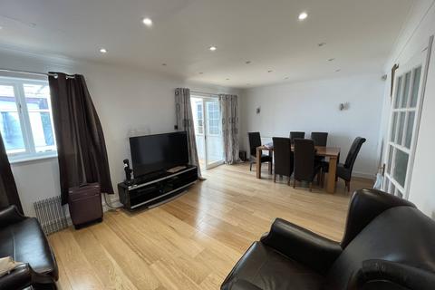 85 The Glade, Croydon, CR0 7QN