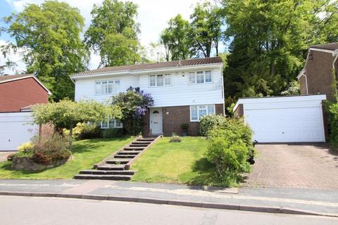 15 Kersey Drive, South Croydon, CR2 8SX